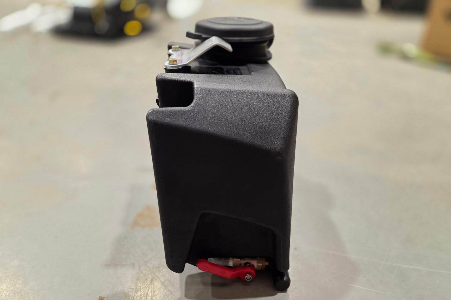 W51 WATER TANK