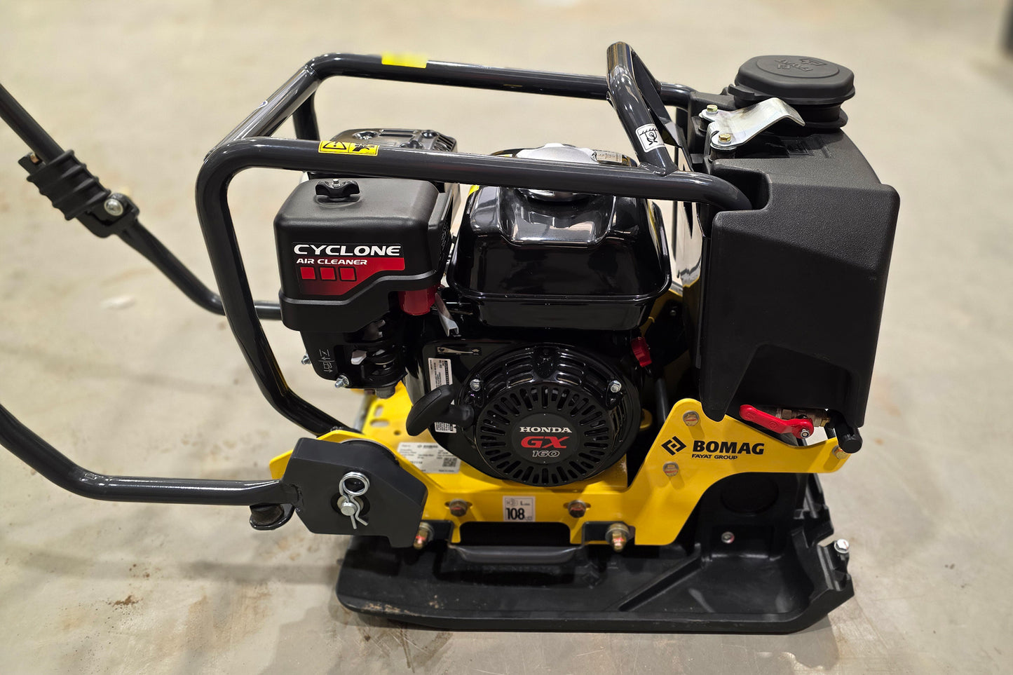 BOMAG BP 15/40 - VIBRATORY PLATE + WATER TANK