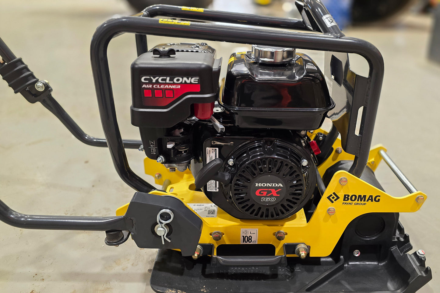 BOMAG BP 15/40 - VIBRATORY PLATE