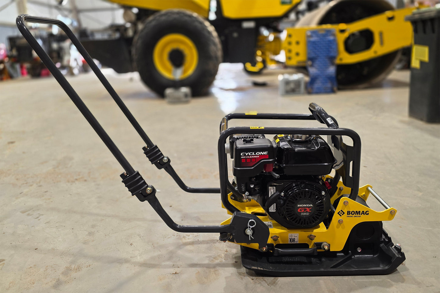 BOMAG BP 15/40 - VIBRATORY PLATE